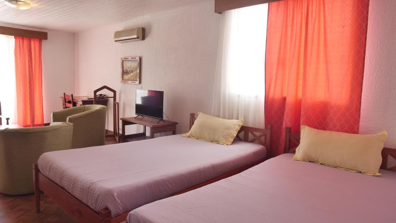 Radama Hotel Antananarivo Exterior foto